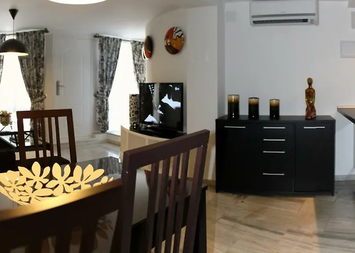 Apartment Center